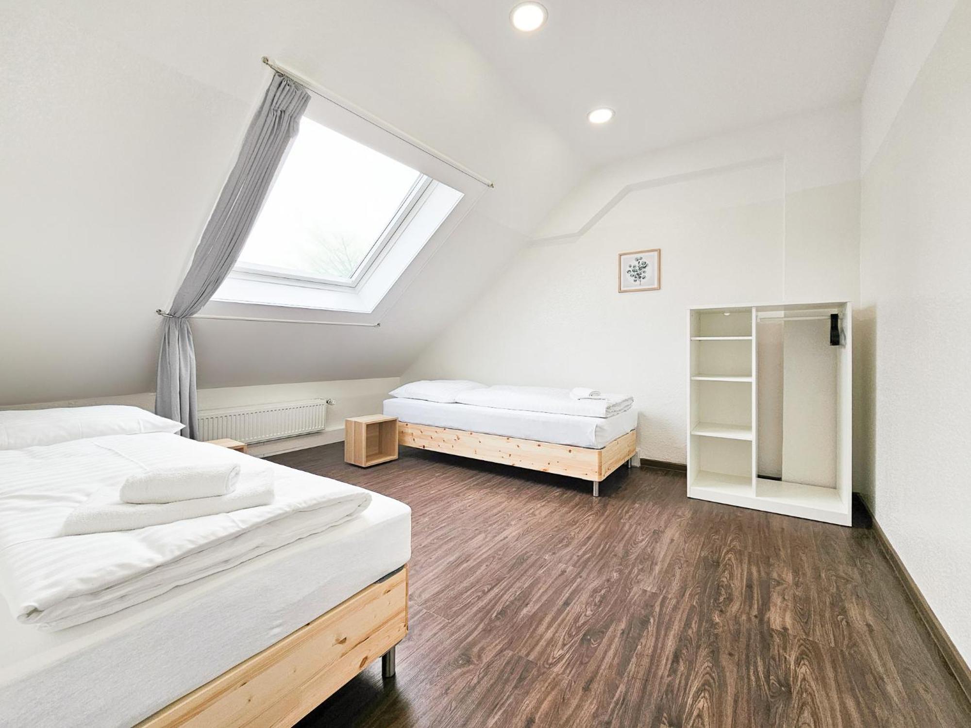 Raj Living - City Center Apartments With 5 Rooms - 10 Min Messe Dus Дюселдорф Екстериор снимка