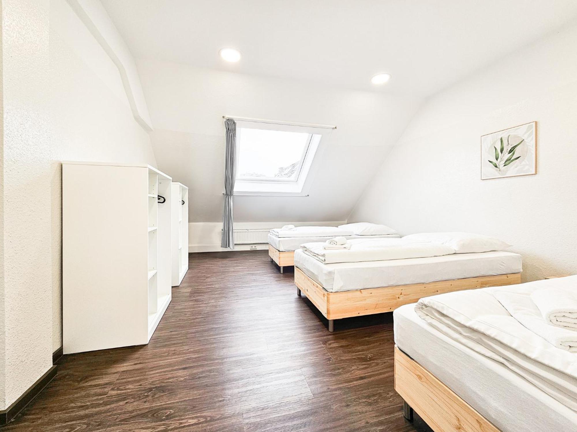 Raj Living - City Center Apartments With 5 Rooms - 10 Min Messe Dus Дюселдорф Екстериор снимка