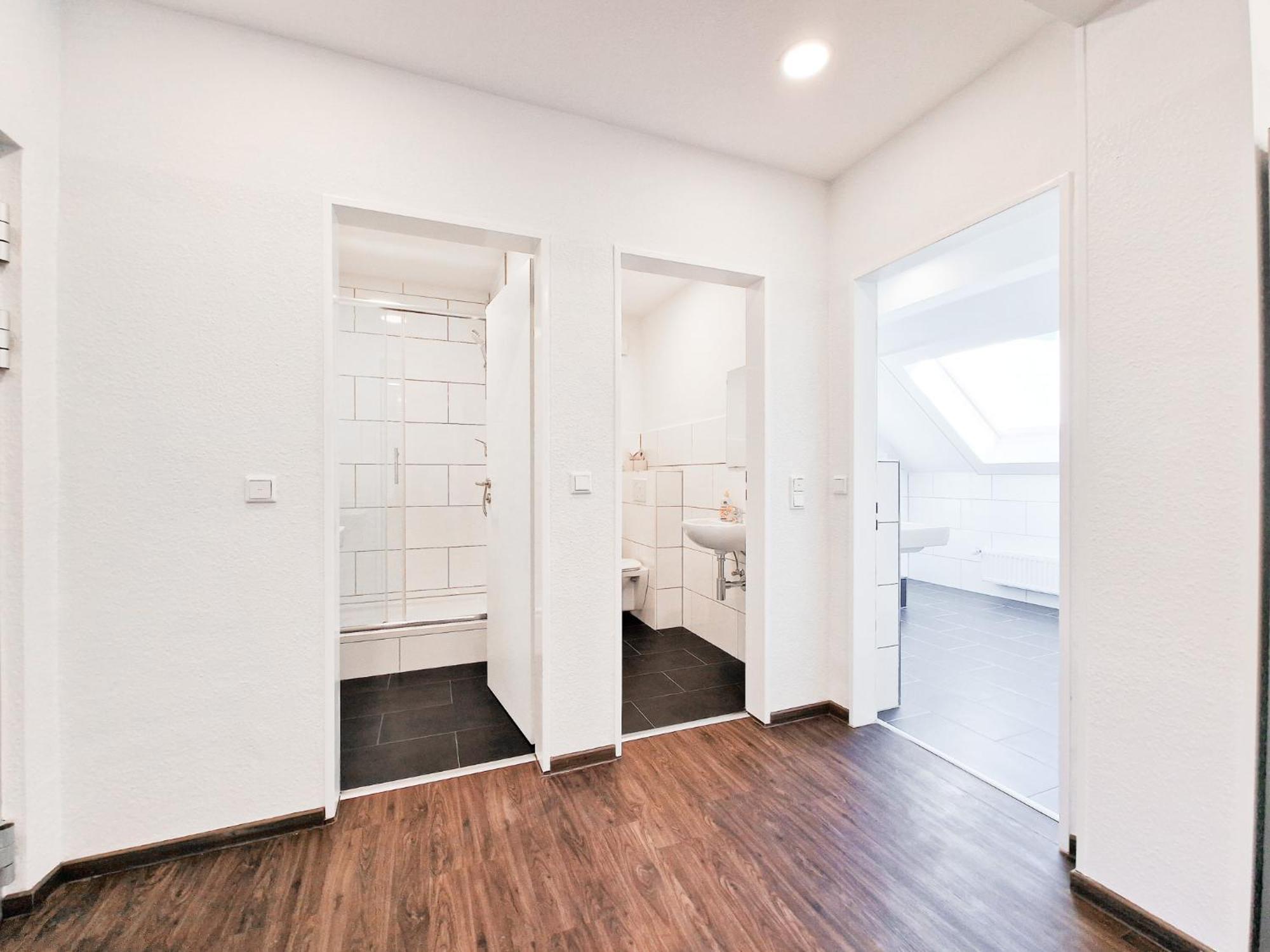 Raj Living - City Center Apartments With 5 Rooms - 10 Min Messe Dus Дюселдорф Екстериор снимка