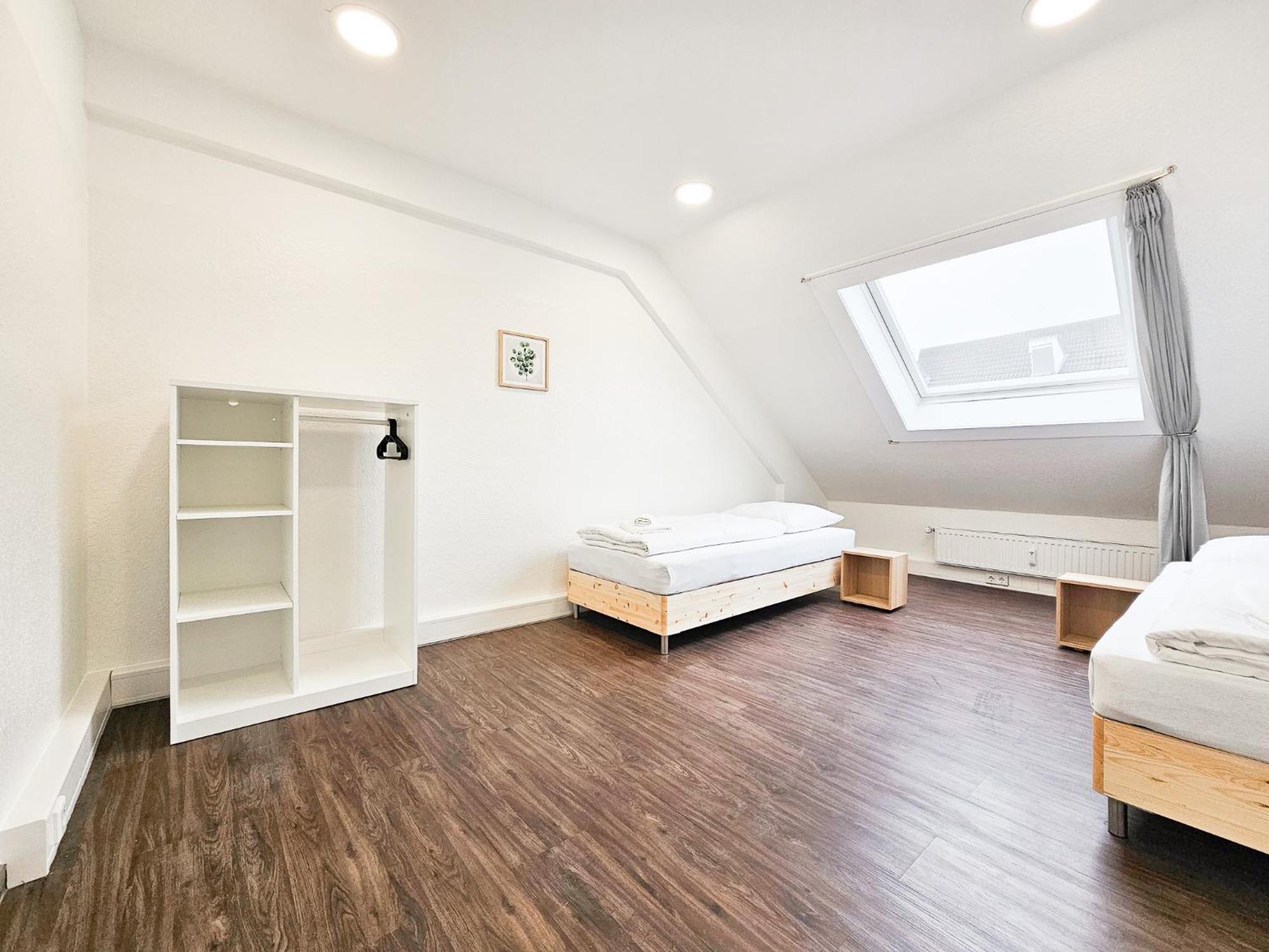 Raj Living - City Center Apartments With 5 Rooms - 10 Min Messe Dus Дюселдорф Екстериор снимка
