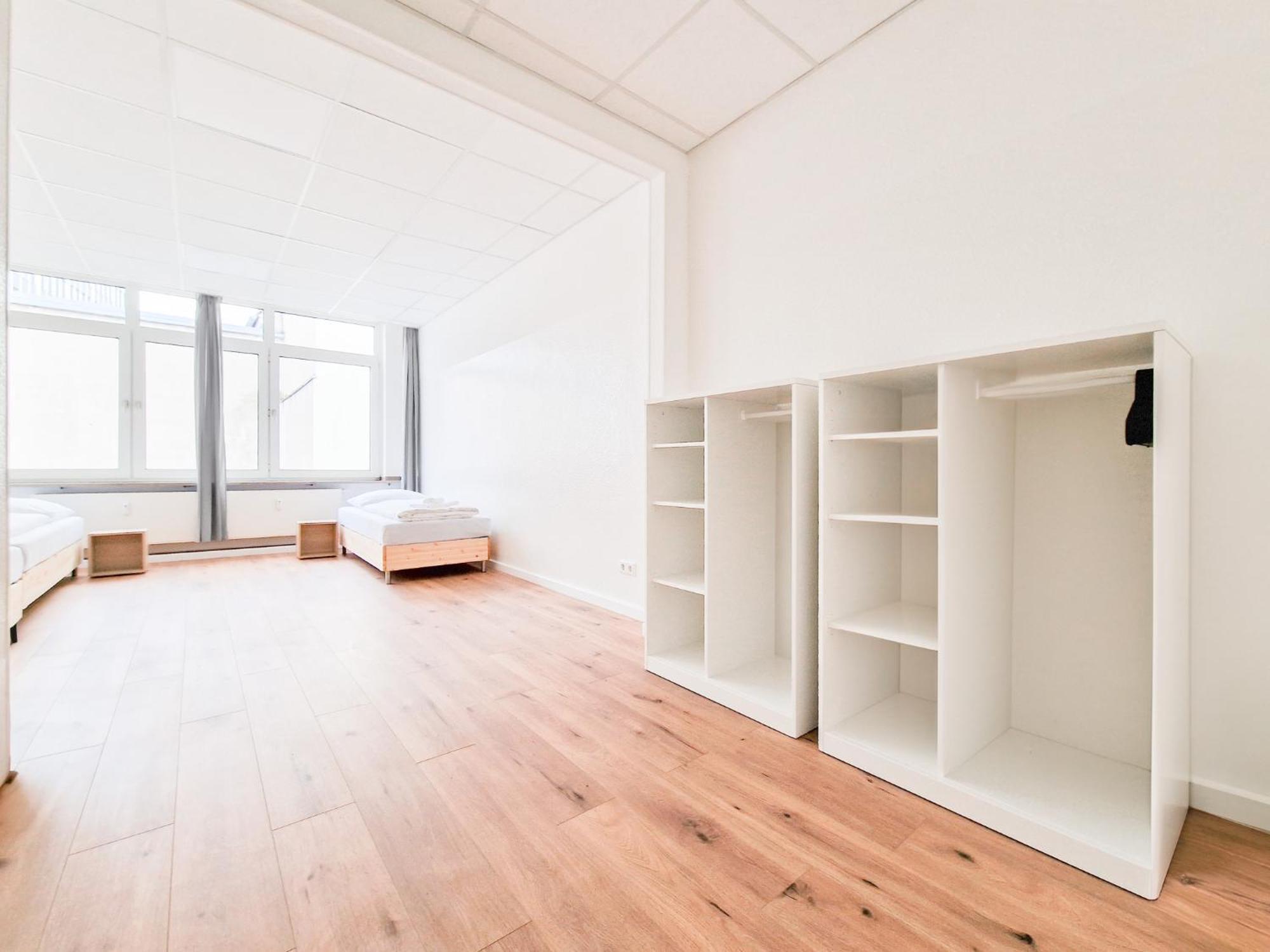 Raj Living - City Center Apartments With 5 Rooms - 10 Min Messe Dus Дюселдорф Екстериор снимка